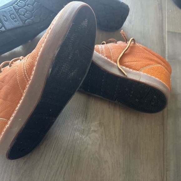 Men's size 12 Uggs - Picture 5 of 8